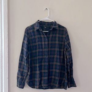 Uniqlo Button Down Shirt Womens size M